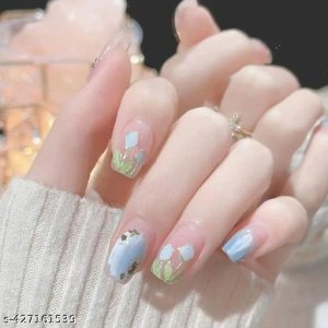  Unique Artificial Nails 4