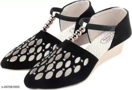 Trendy New Sandals 3