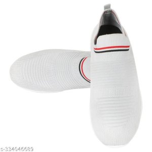 Relaxed Graceful Men Sports Shoes