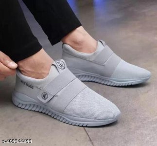 Relaxed Attractive Men Sports Shoes 3