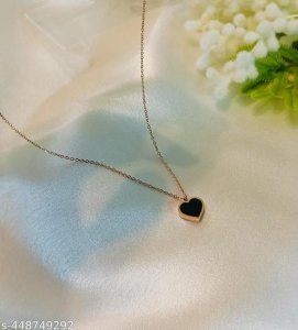 Sizzling Bejeweled Pendants & Lockets
