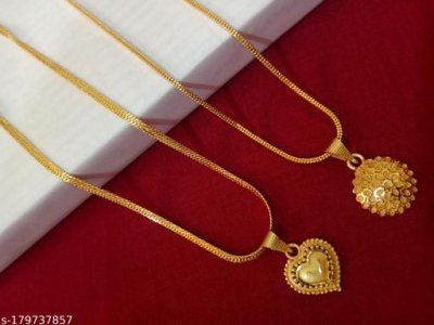 Shimmering Graceful Women Pendants & Lockets