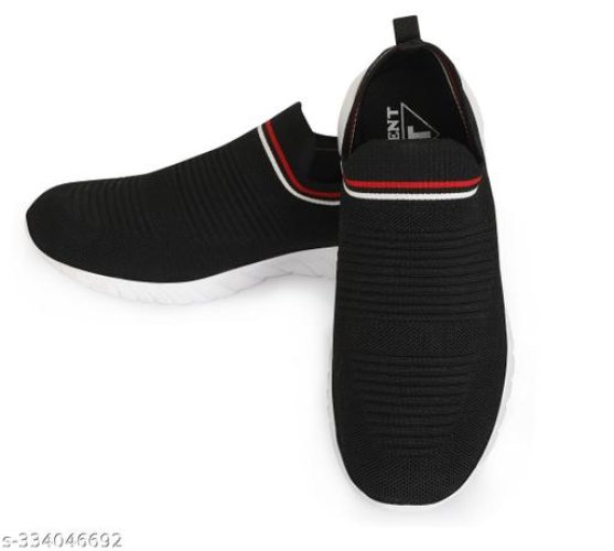 Relaxed Graceful Men Sports Shoes