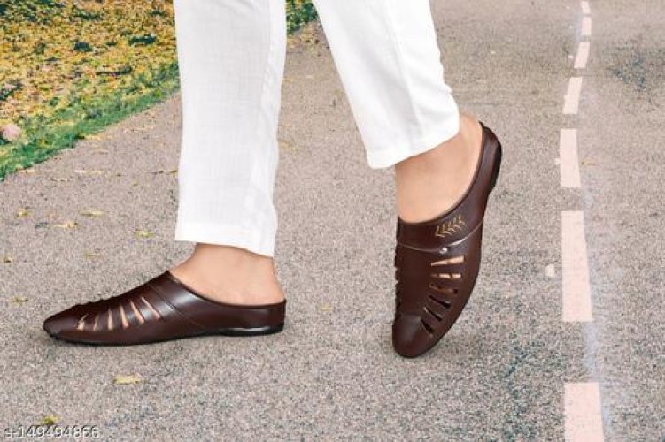 Relaxed Trendy Men Sandals