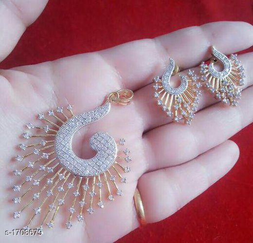 Women's Dailywear American Diamond Pendant Set